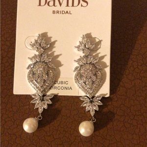 NWT never worn bridal formal earrings